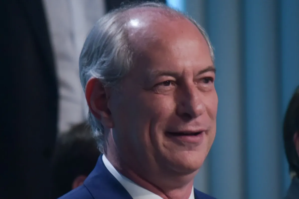 Quaest: sem Camilo, Ciro Gomes lidera cenários de 1º e 2º turno no CE
