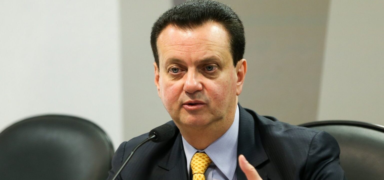 “Revelação de elo entre Flávio e Vorcaro causa desgaste muito grande”, diz Kassab