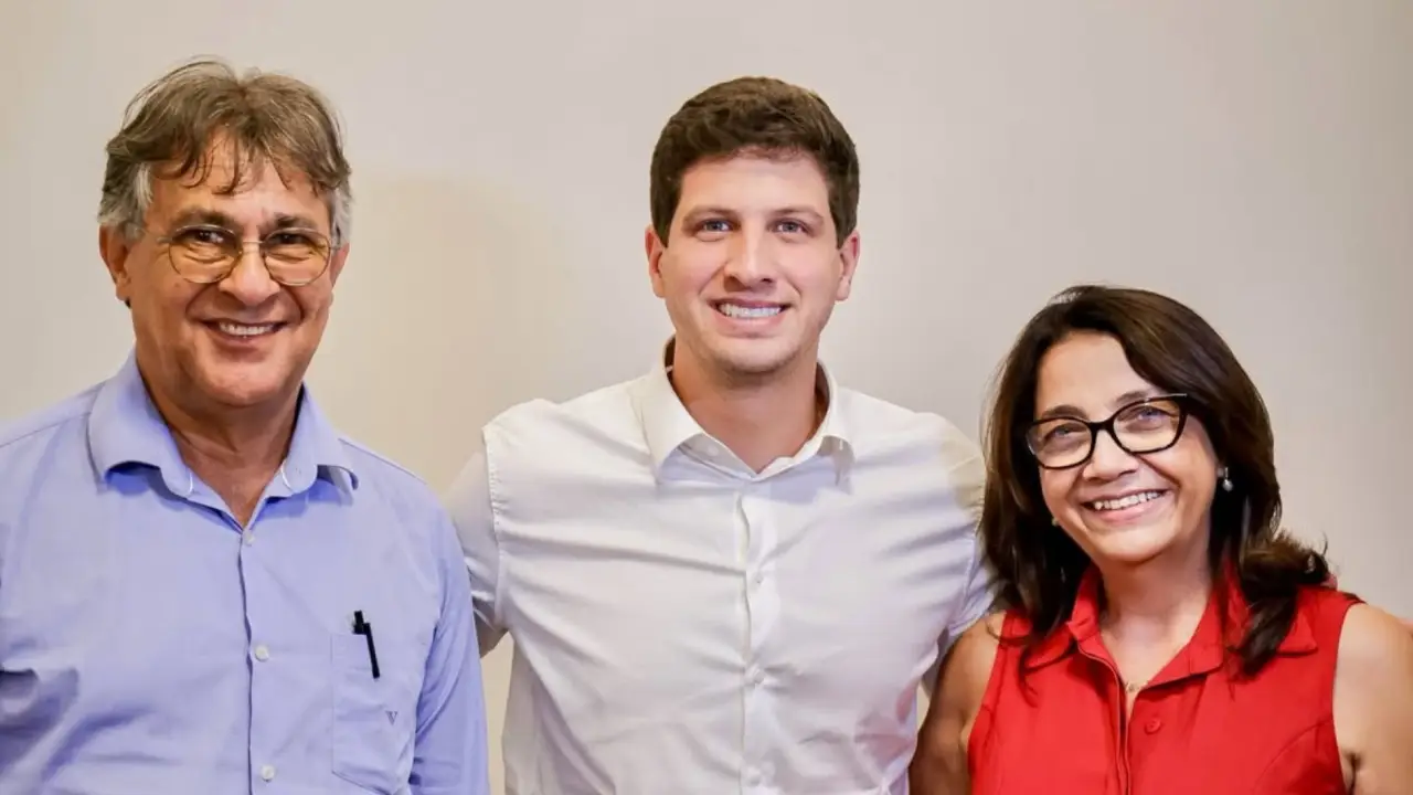 ‘Soldado de Lula’, João Campos firma aliança com nomes do PL em Pernambuco