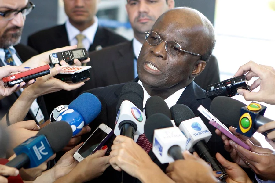 Caiado se pronuncia sobre a pré-candidatura de Joaquim Barbosa