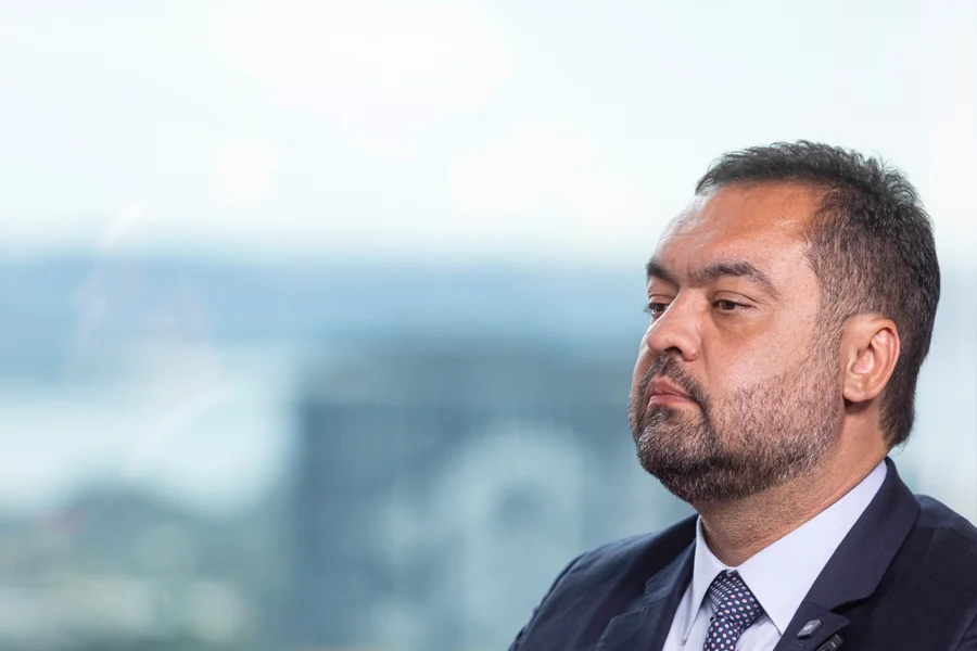 PF faz busca e apreensão contra Cláudio Castro no Rio de Janeiro