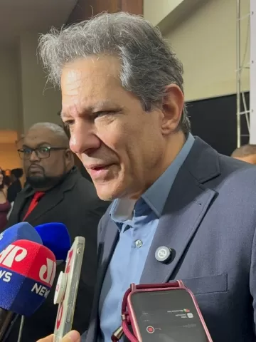 Haddad lança plataforma para sugestões ao plano de governo; segurança pública será uma das prioridades