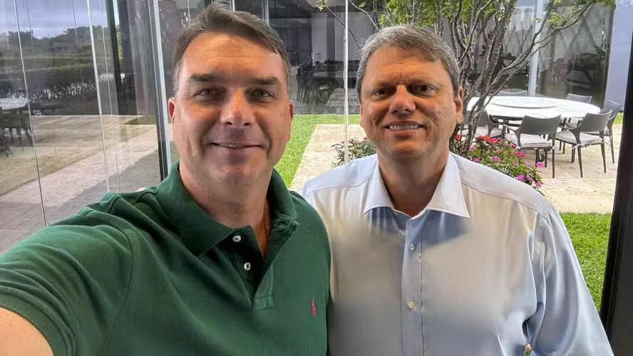 Flávio lança pré-campanha em SP para se aproximar de Tarcísio