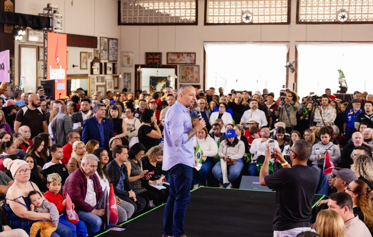 Entusiasmo dá o tom ao lançamento da pré-campanha de Leandro Soares rumo à Alesp