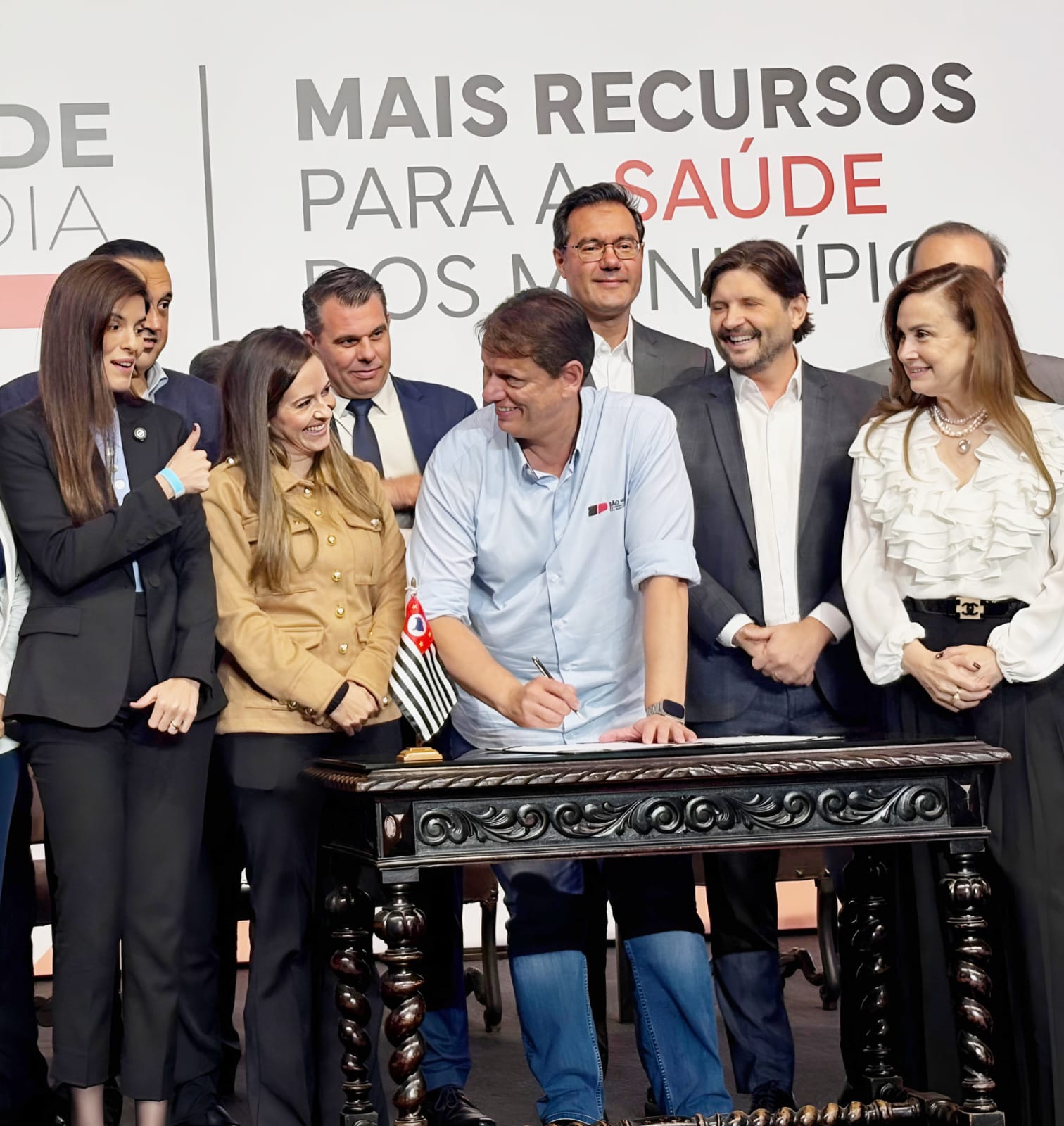 Tarcísio destina R$ 801 milhões para a saúde dos municípios paulistas