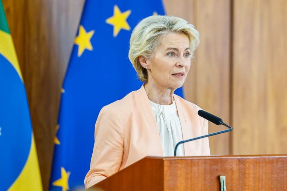 Parlamento Europeu aprova corte de tarifas para produtos dos EUA