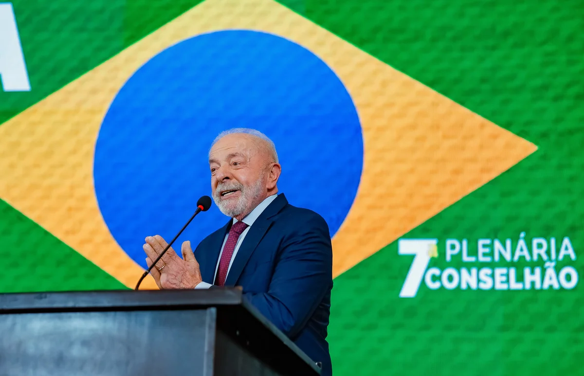 Futura/Apex: aprovação de Lula sobe para 49,6% e supera a desaprovação