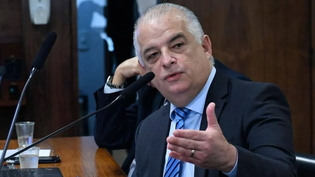 França sinaliza resistência a pedido de Lula para ser vice de Haddad