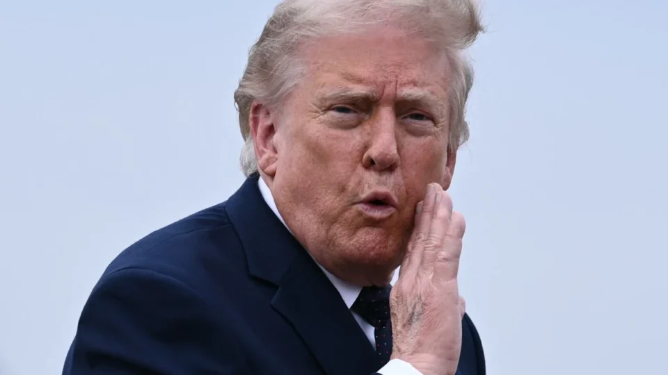 Trump diz que acordo com Irã já foi assinado e que Ormuz está ‘parcialmente aberto’