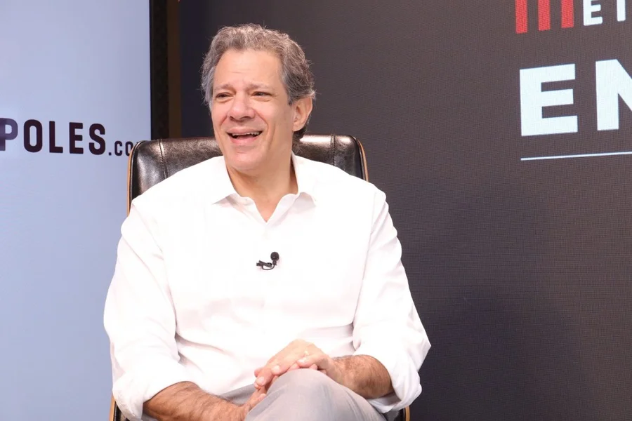 Vice de Haddad segue indefinida com impasse entre candidatos ao Senado