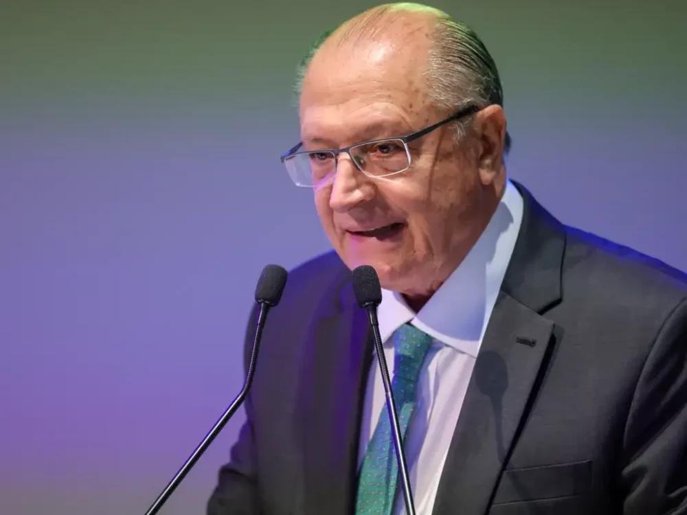 Alckmin diz que Brasil manterá negociação com os EUA