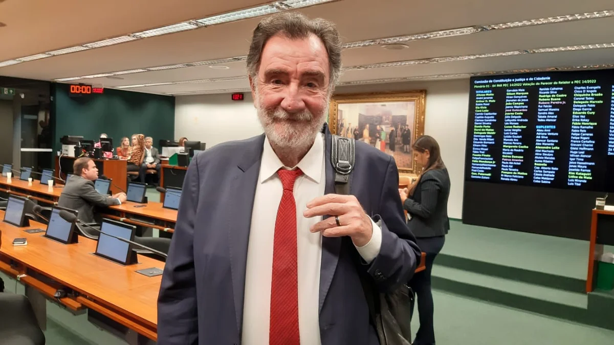 PT nacional confirma Patrus Ananias como candidato ao governo de Minas