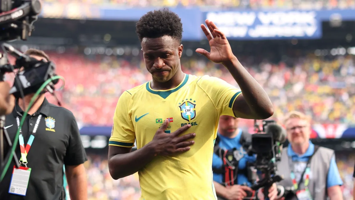 Vini Jr. quebra silêncio após queda do Brasil na Copa: “Frustração absurda”