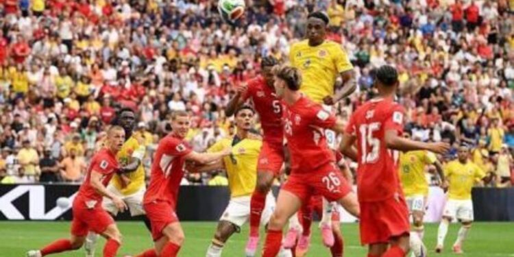 Suíça elimina Colômbia nos pênaltis e pega a Argentina nas quartas