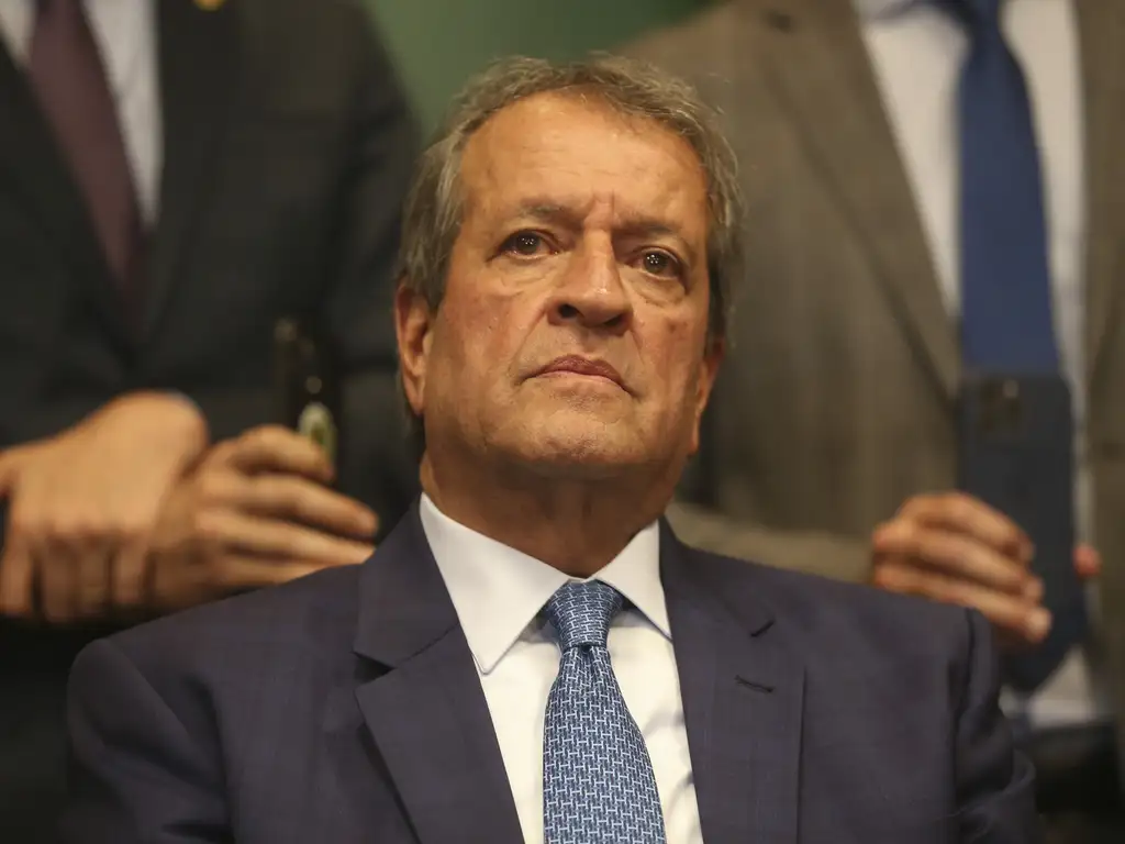 Valdemar compara Bolsonaro a Lula e defende volta à disputa