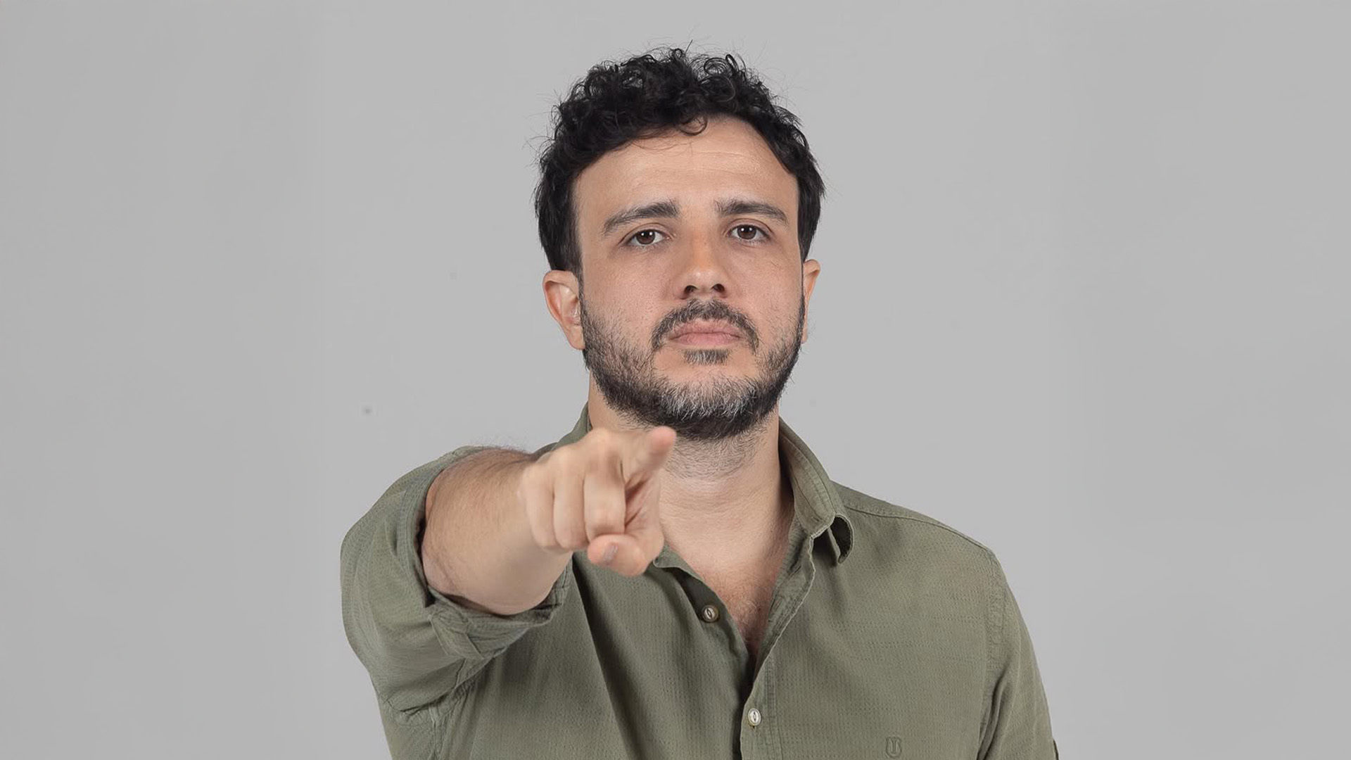 Renan Santos diz que Flávio é “criminoso” e não tem chances de vencer Lula