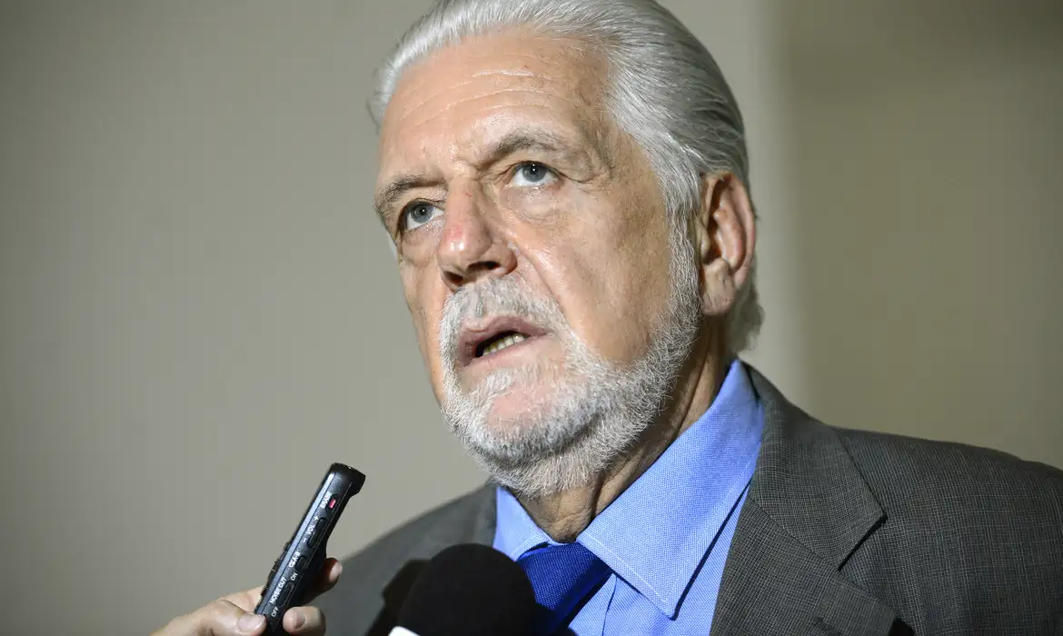 Jaques Wagner recebe R$ 533 mil em doação de suplente para campanha