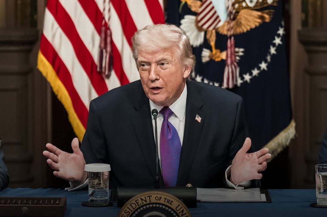 Helicóptero de Trump fica perto de avião da Embraer nos EUA