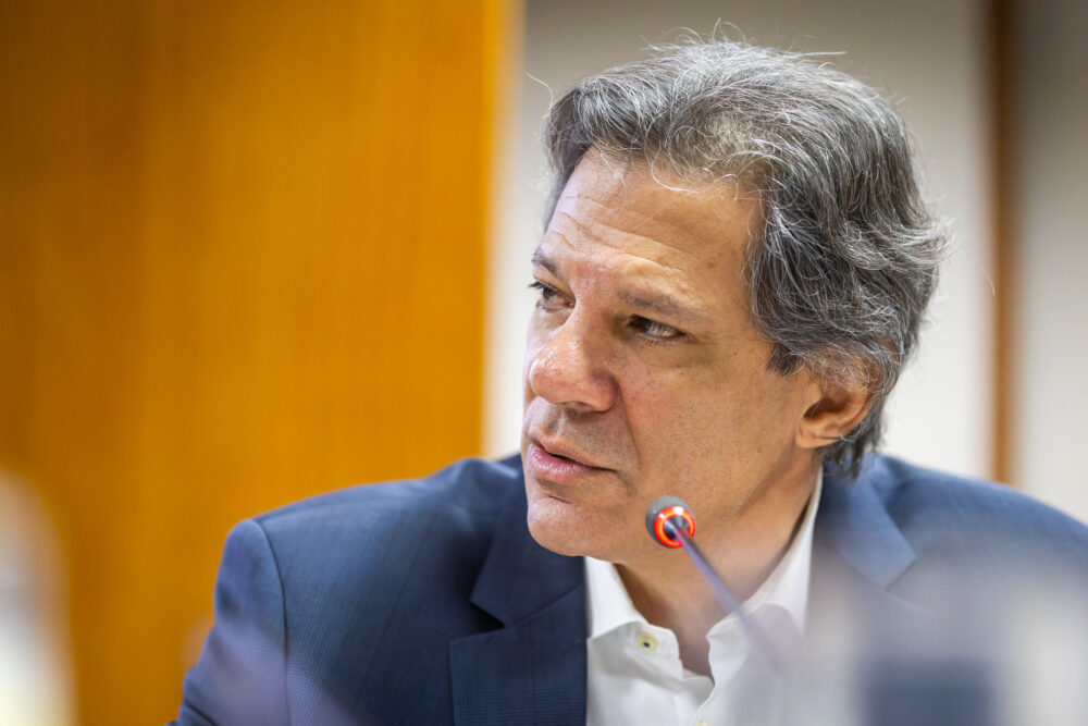 Haddad critica delegacias e propõe câmeras e B.O. por WhatsApp