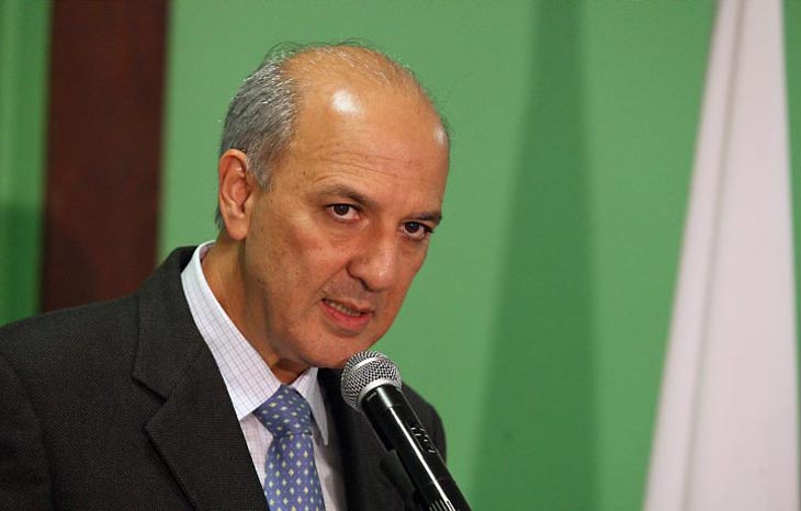 Arruda diz que Brasília pode parar sem investimento em transporte sobre trilhos