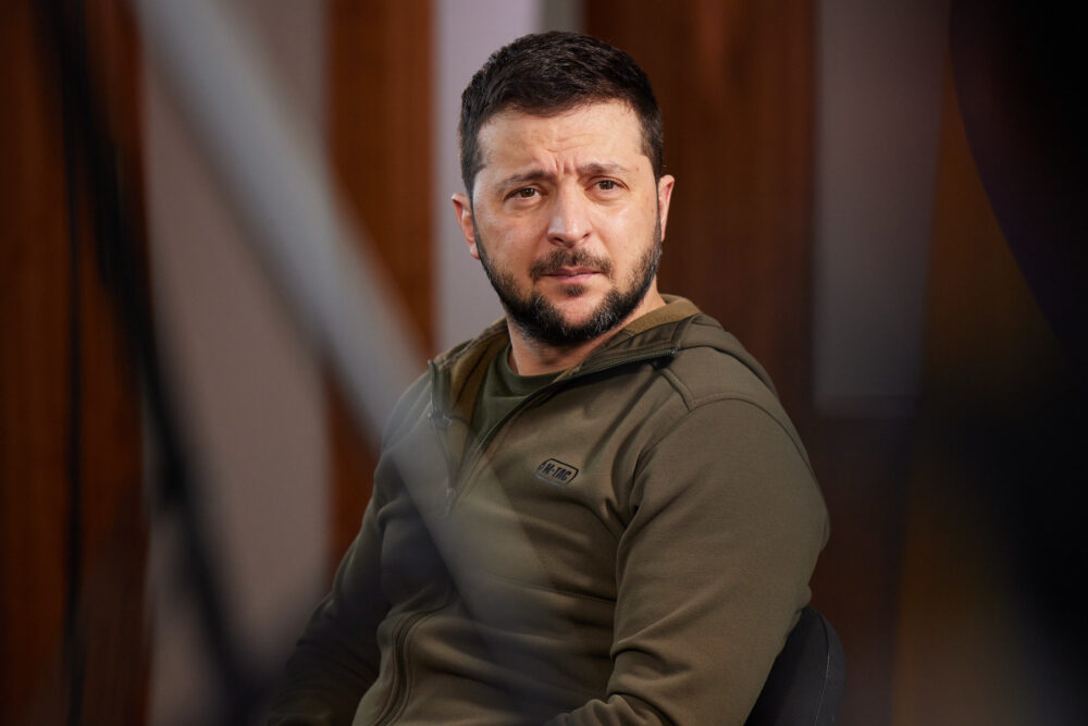 Zelensky diz que Rússia recrutará 300 mil e ampliará mísseis