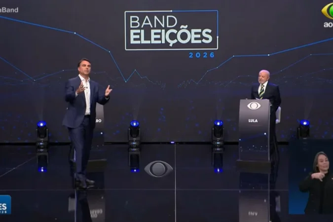 Lula e Flávio Bolsonaro discutem segurança pública em debate na Band
