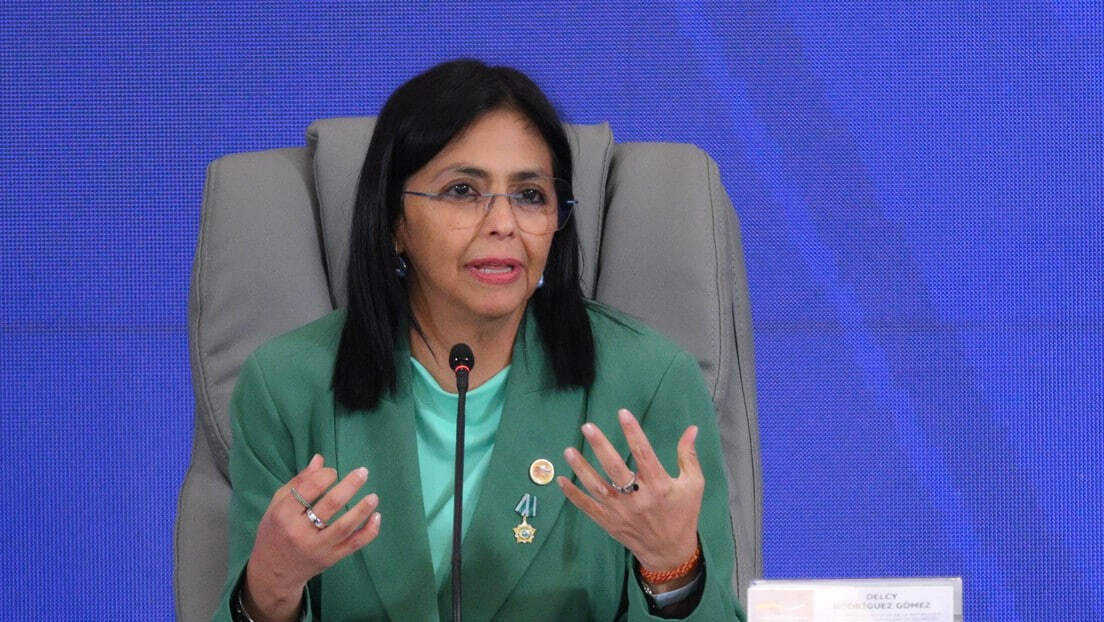 Venezuela acusa Uruguai de interferência após críticas à legitimidade de Delcy Rodríguez