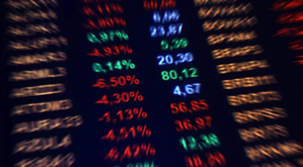Bolsas da Ásia recuam enquanto investidores aguardam dados dos EUA