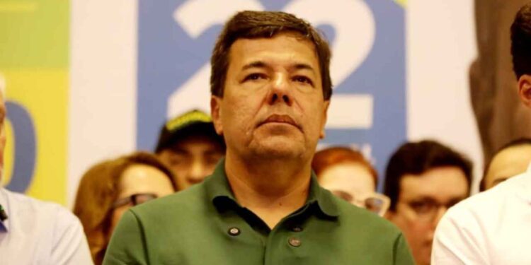 Mendonça Filho organiza reunião da direita em Pernambuco; há ato de Flávio previsto no estado