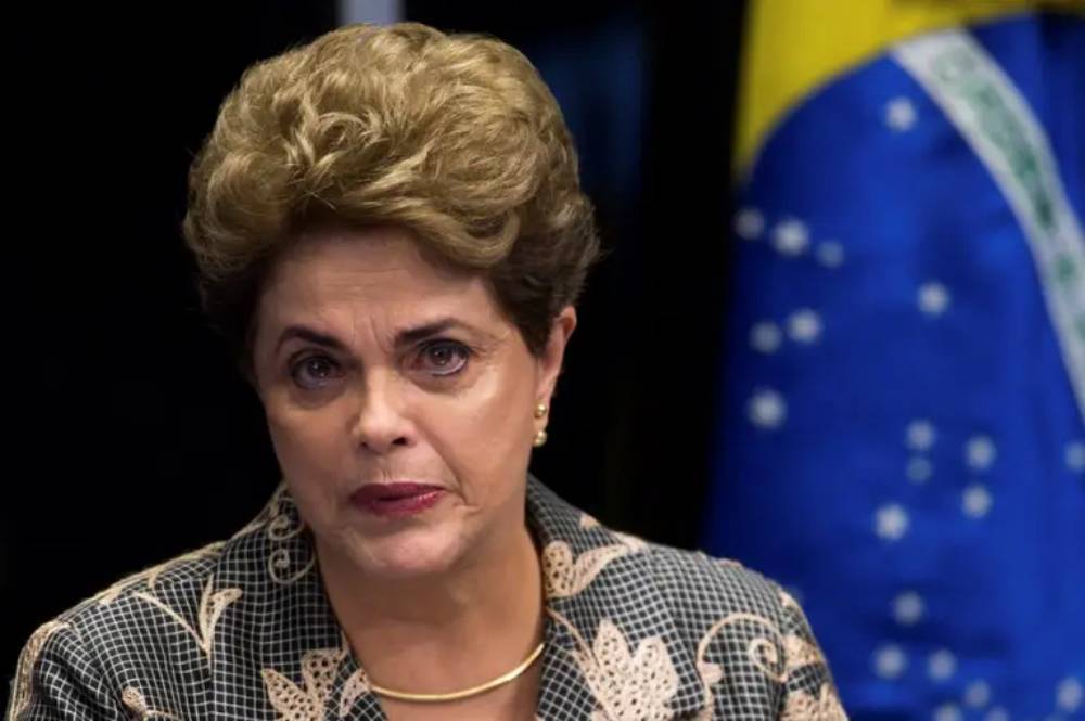 Governo estabelece indenização mensal de R$ 17,5 mil para Dilma Rousseff