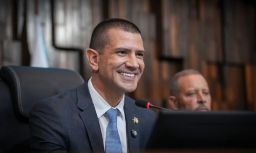 Desistência de Garotinho deve dar vitória a Douglas Ruas no 1º turno no Rio