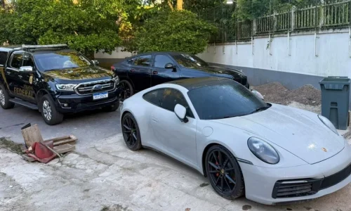 Carrões, armas e Rolex: o que foi apreendido em operação que prendeu MC Ryan