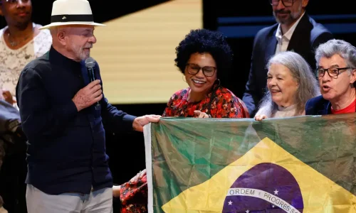 Lula decide que PT terá candidatura própria ao governo de Minas