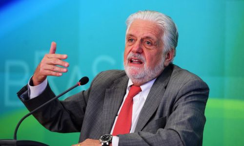 PF intima Jaques Wagner a depor sobre investigações do Banco Master