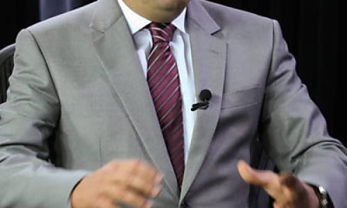 PSDB discute lançar Aécio à Presidência após desgaste de Flávio