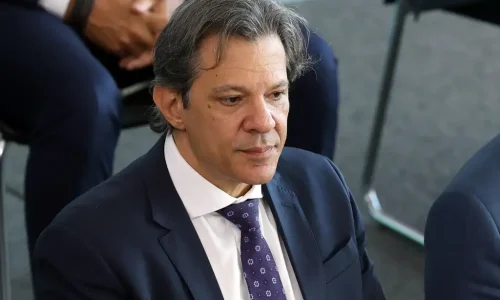 Haddad critica salários de policiais e gestão da segurança em SP