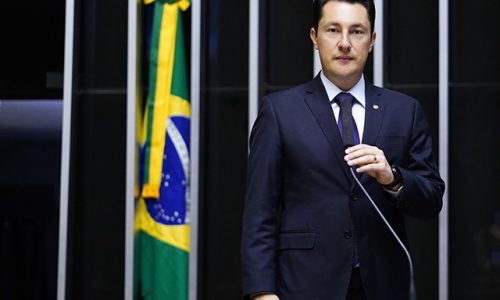 Rodrigo Gambale comemora fim da escala 6×1 e reforça compromisso com os trabalhadores