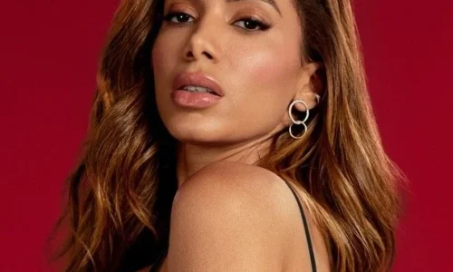 Anitta conta coragem e desafios ao assumir sua fé no Candomblé