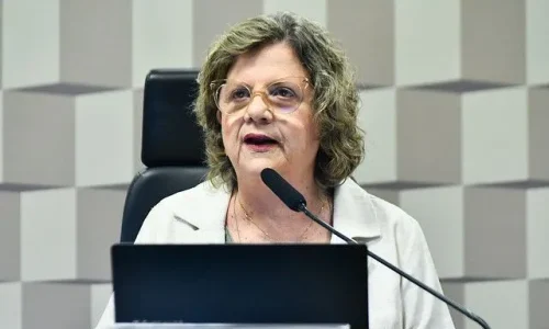 Teresa Leitão é cotada para substituir Jaques na liderança do governo