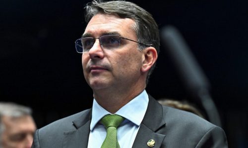 Campanha de Lula aciona TSE contra chapa de Flávio