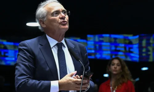 Senador pede bloqueio de bens de ex-prefeito de Maceió e Daniel Vorcaro