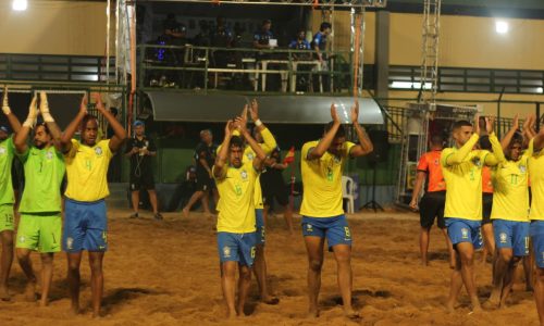 Seleção Brasileira estreia vencendo o Peru na Copa das Nações de Beach Soccer