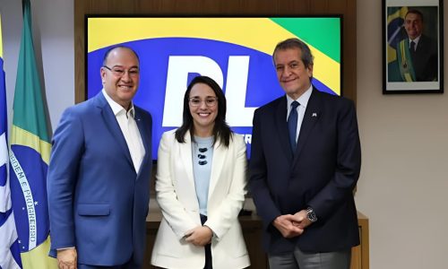 Presidente nacional do Podemos, Renata Abreu prioriza candidatura à Câmara e recusa ser vice de Flávio Bolsonaro