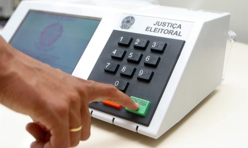Dez PARTIDOS nanicos vão levar R$33 milhões do fundão
