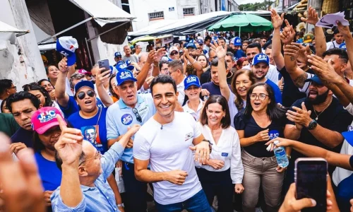 “Eu quero que o senhor traga pra Penedo o que fez em Maceió”, diz feirante a JHC