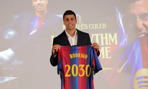 Barcelona anuncia contratação de Rodri, melhor jogador da Copa