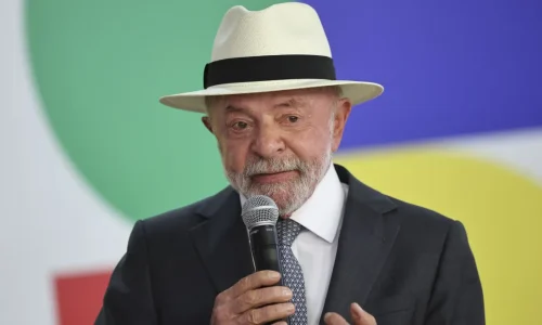 Real Time: Lula empata com Caiado e Zema em 2º turno, e vence Flávio