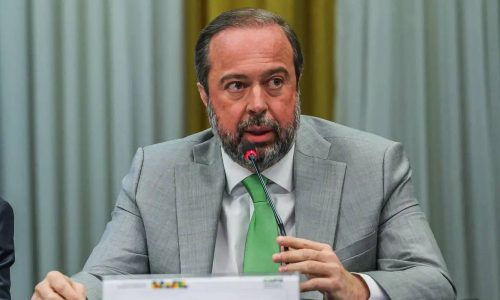 Governo espera aprovar projeto dos minerais críticos no Senado na próxima semana