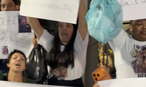 Apoiadores de Deolane Bezerra protestam em SP e pedem liberdade da influenciadora