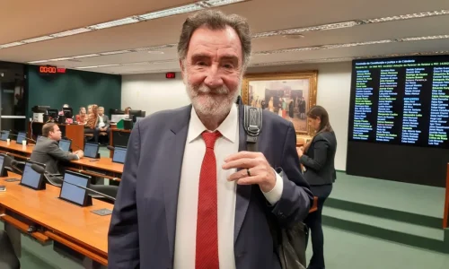PT nacional confirma Patrus Ananias como candidato ao governo de Minas